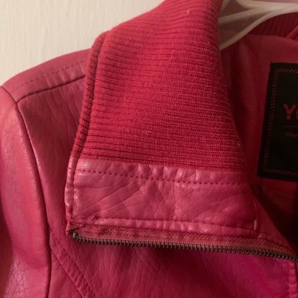 Red YOKI unique red leather Jacket from Girls Outerwear Collection SZ XL (18) - Picture 2 of 6